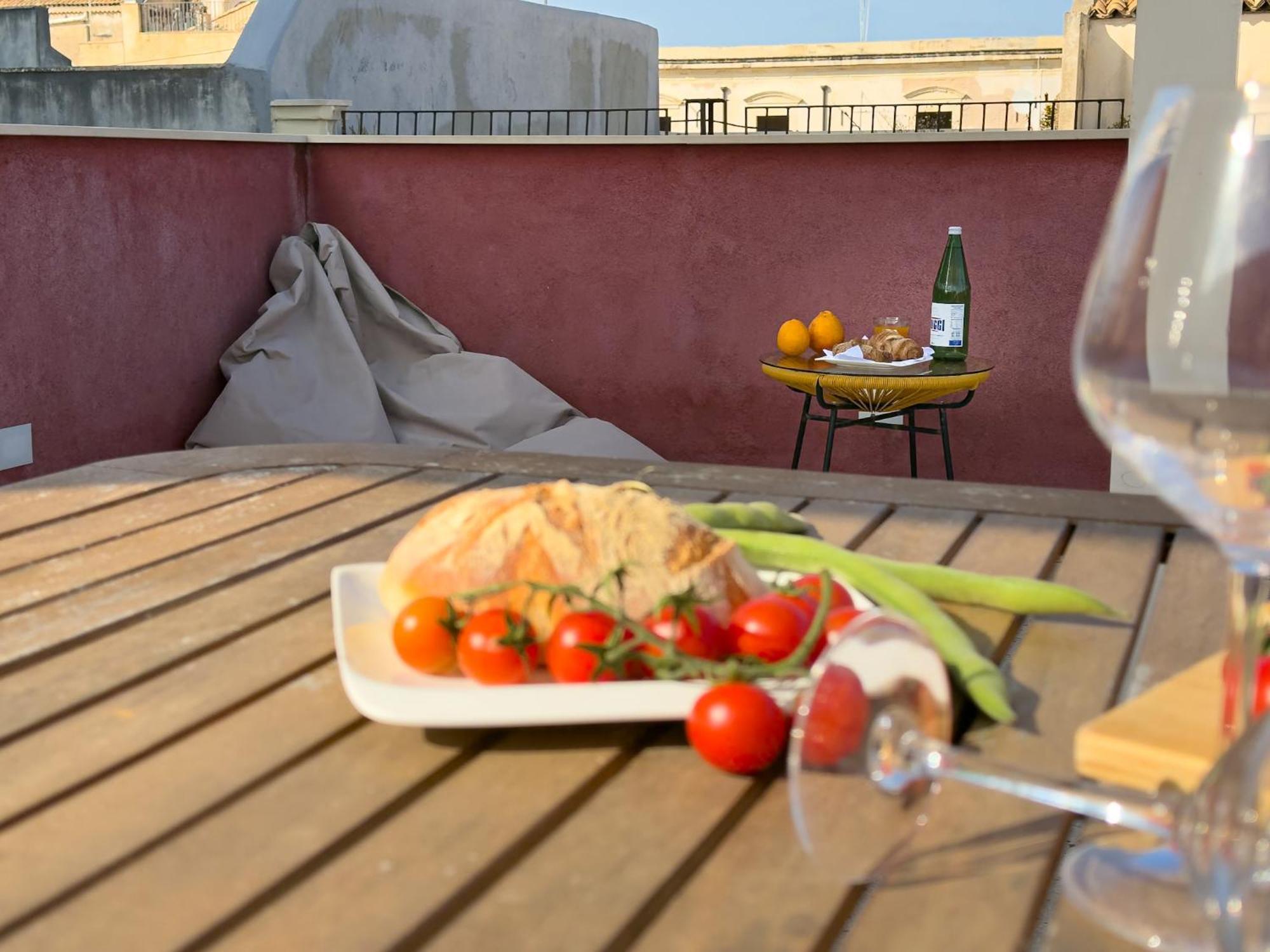 Maison Rouge Ortigia *