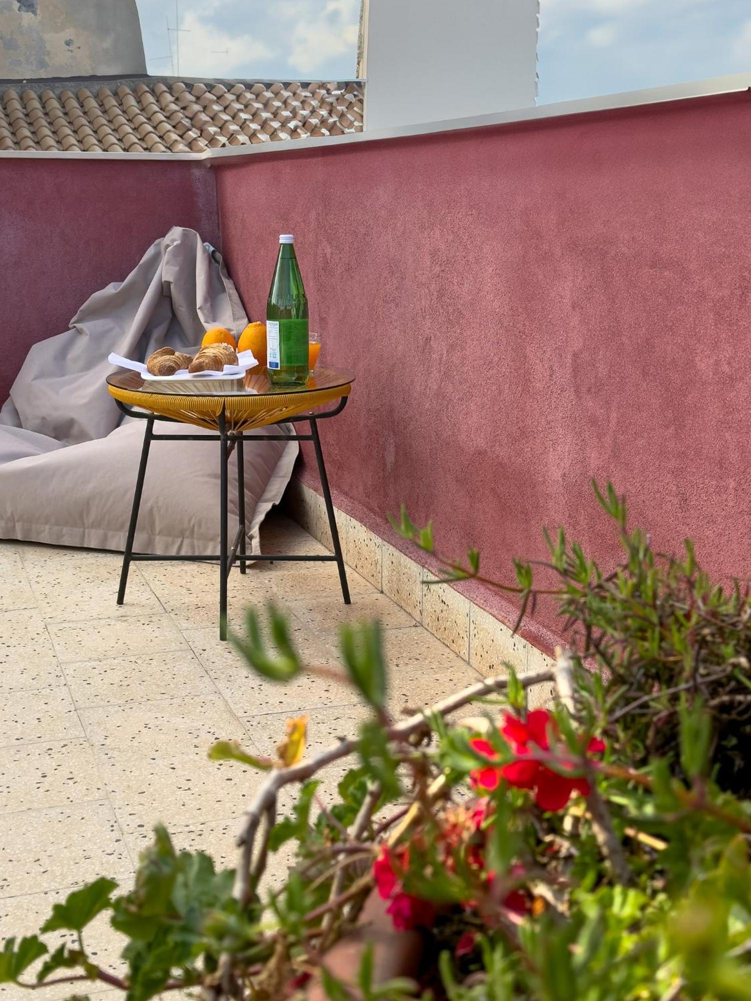Maison Rouge Ortigia Syracuse