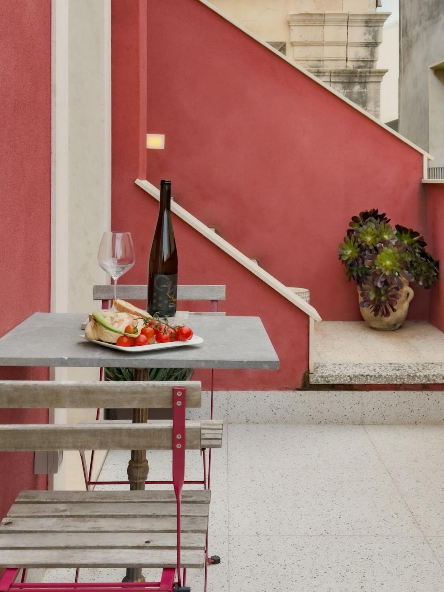 Maison Rouge Ortigia